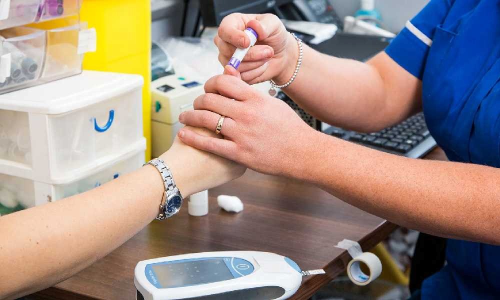 مراقبتهای مداوم و پیگیری